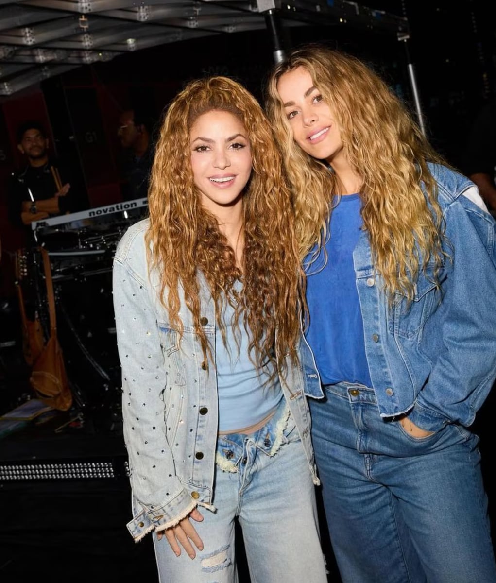 Shakira meets Sanz alongside Candela Márquez