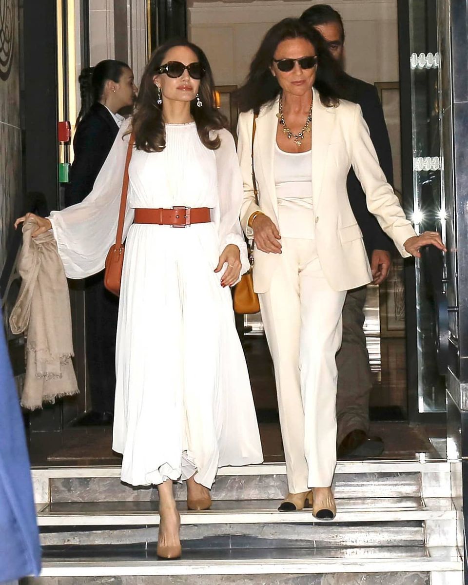 Angelina Jolie and Jacqueline Bisset 