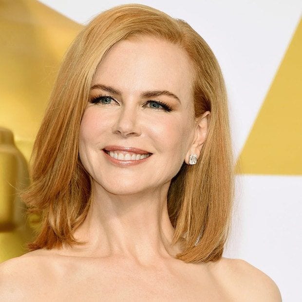"We wanted a strong eye and flawless skin," says makeup artist Maki Ryoke of Nicole's bronze look.
Photo: Getty Images