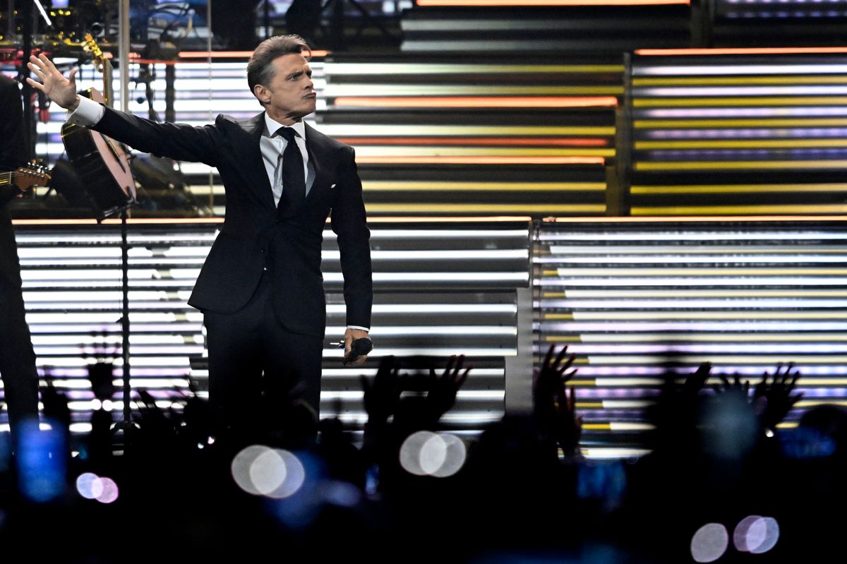 BUENOS AIRES, ARGENTINA - AUGUST 12: Luis Miguel performs during his sixth sold out show at Movistar Arena on August 12, 2023 in Buenos Aires, Argentina. (Photo by Diego Alberto Haliasz/Getty Images)