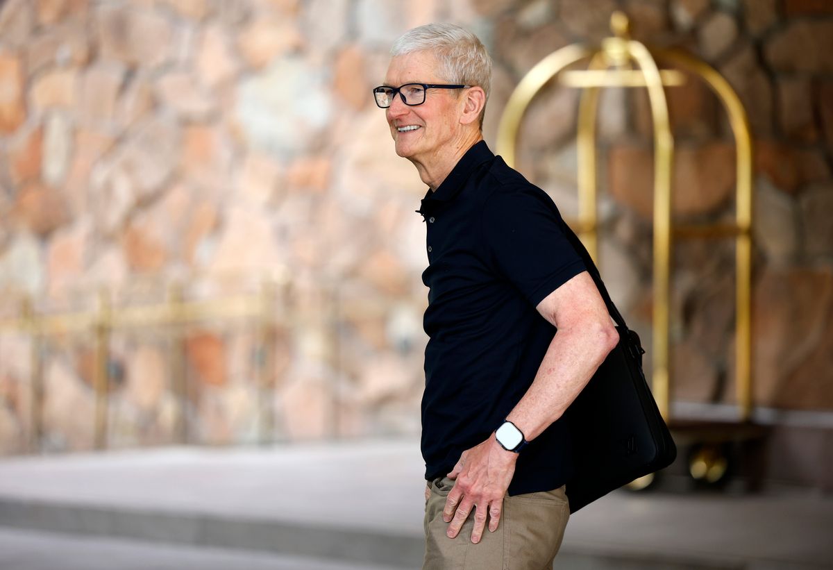 Apple CEO Tim Cook arrives at the Sun Valley lodge for the Allen & Company Sun Valley Conference