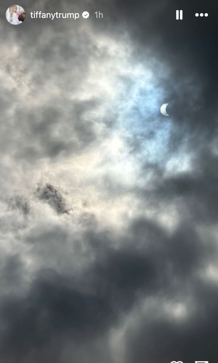 Celebrities who took in the solar eclipse