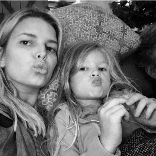 Jessica's daughter is "trying to learn to break dance."
<br>
Photo: Instagram.com/jessicasimpson