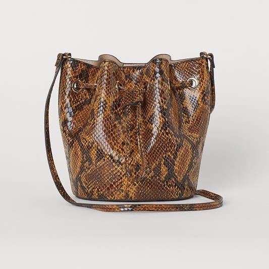 bolso bucket snakeskin H&M
