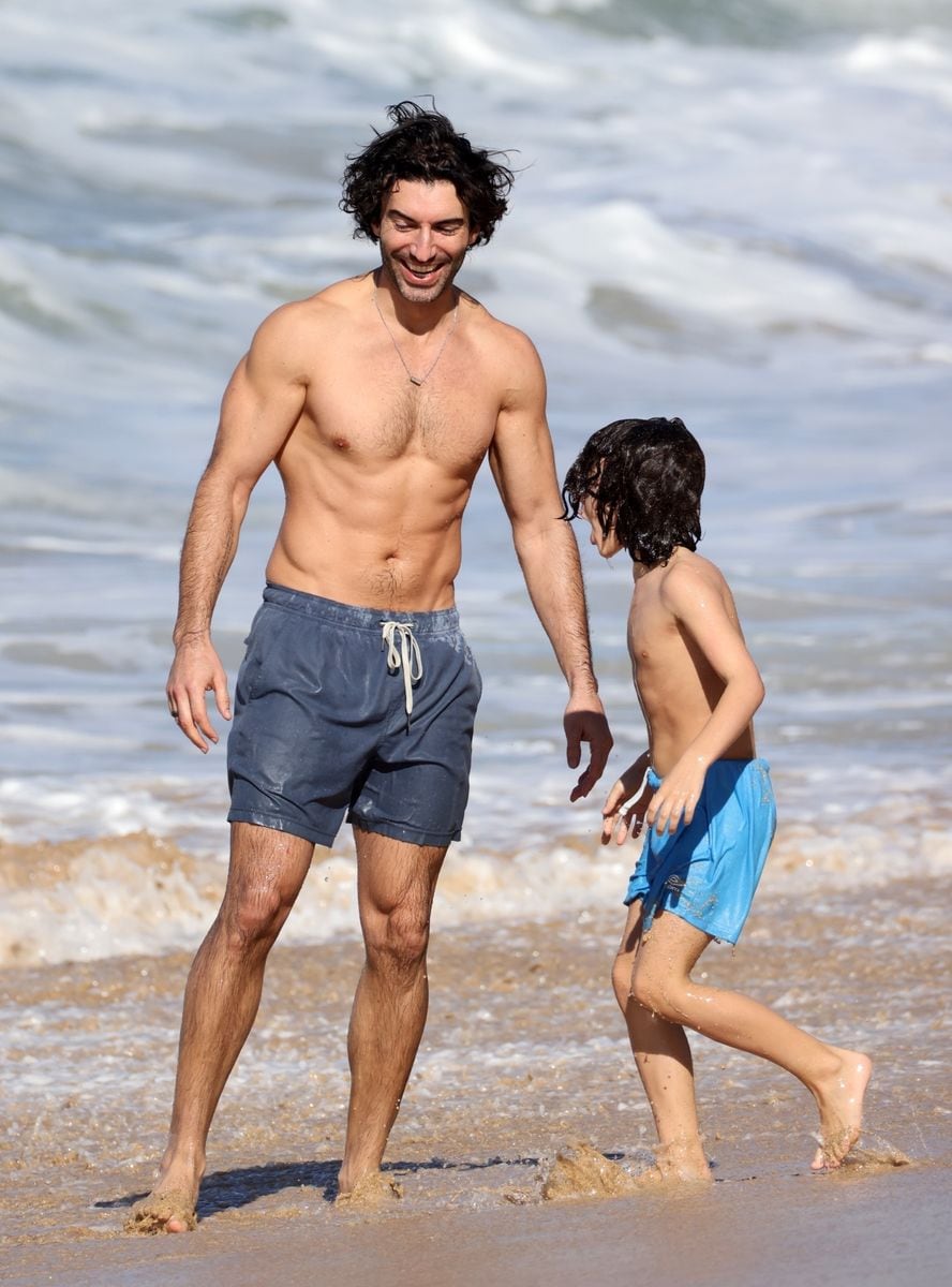 Justin Baldoni Body - Day Off