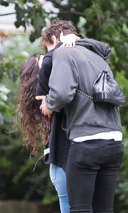 Camila Cabello, Shawn Mendes kiss