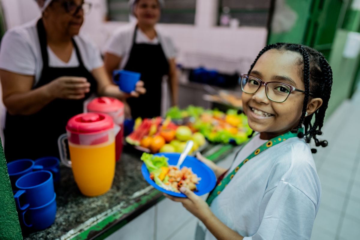 Some schools only allow commercially packaged snacks with ingredient labels, while others welcome homemade baked goods prepared according to allergy-safe practices.