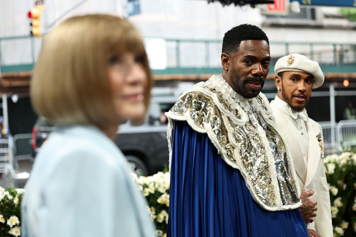  Anna Wintour, Met Gala Chair, attends the 2025 Met Gala Celebrating "Superfine: Tailoring Black Style" at Metropolitan Museum of Art on May 05, 2025 in New York City.  (Photo by Jamie McCarthy/Getty Images)