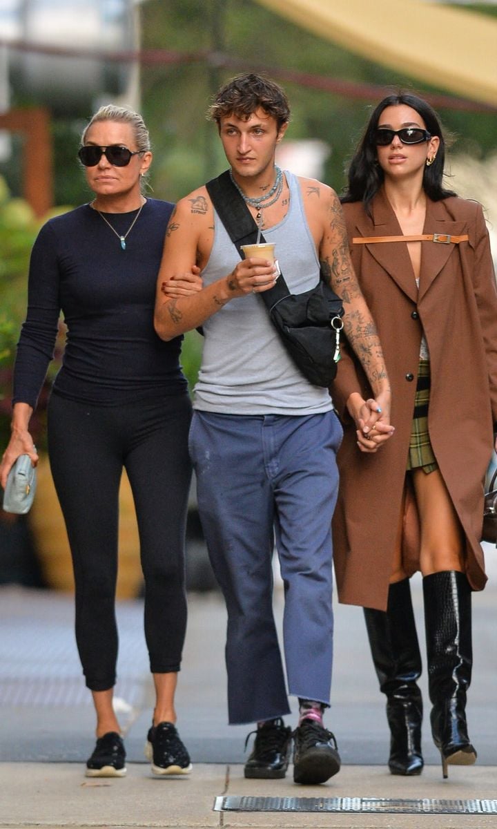 Dua Lipa, Yolanda Hadid, and Anwar Hadid