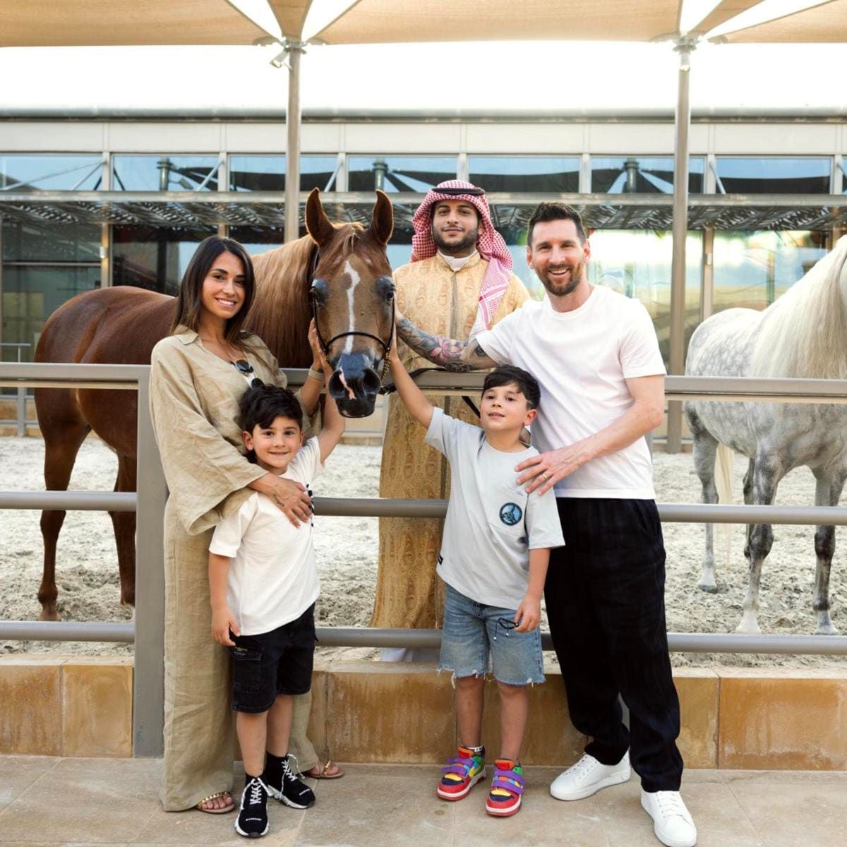 Messi y su familia en Arabia Saudí