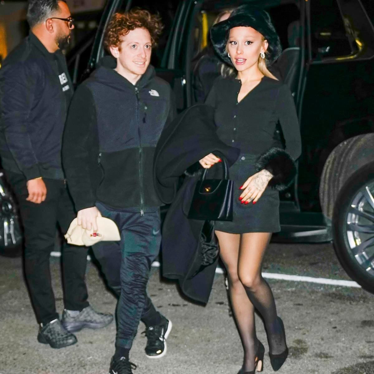 EXC Ariana Grande, Ethan Slater