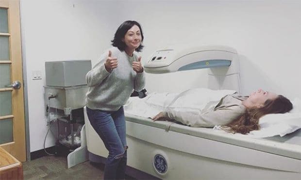 Shannen has been sharing her breast cancer journey with her followers on Instagram, and earlier this week posted a photo of herself giving the thumbs up at her latest screening with her mom.
Photo: Instagram/@theshando