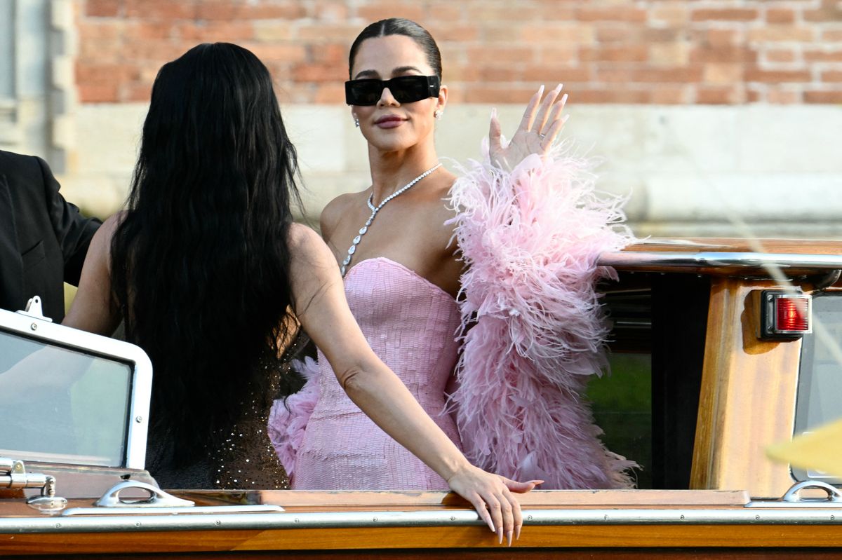 Khloe Kardashian at Jeff Bezos and Lauren Sanchez's wedding 