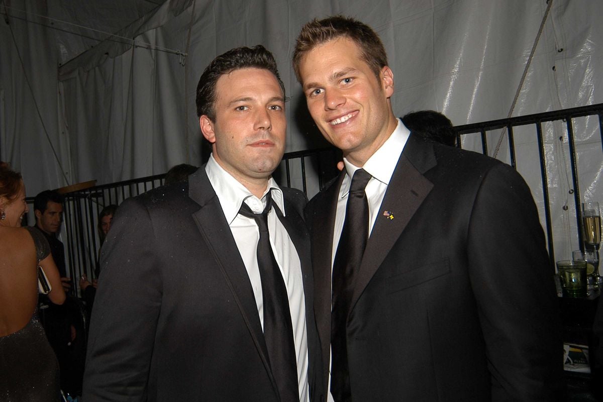 Ben Affleck and Tom Brady attend Bloomberg News hosts an after-party for the White House Correspondents Dinner at 2126 Wyoming Avenue on May 1, 2004 in Washington D.C. (Photo by Patrick McMullan/Patrick McMullan via Getty Images)