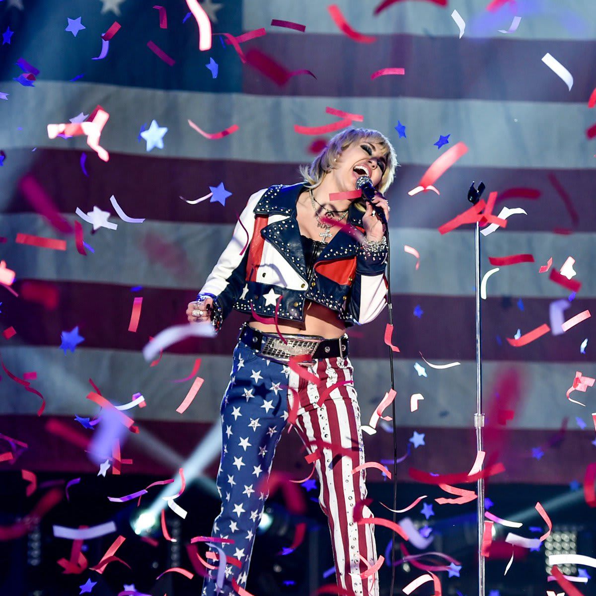 Dick Clark's New Year's Rockin' Eve With Ryan Seacrest 2021   Hollywood Party Performances