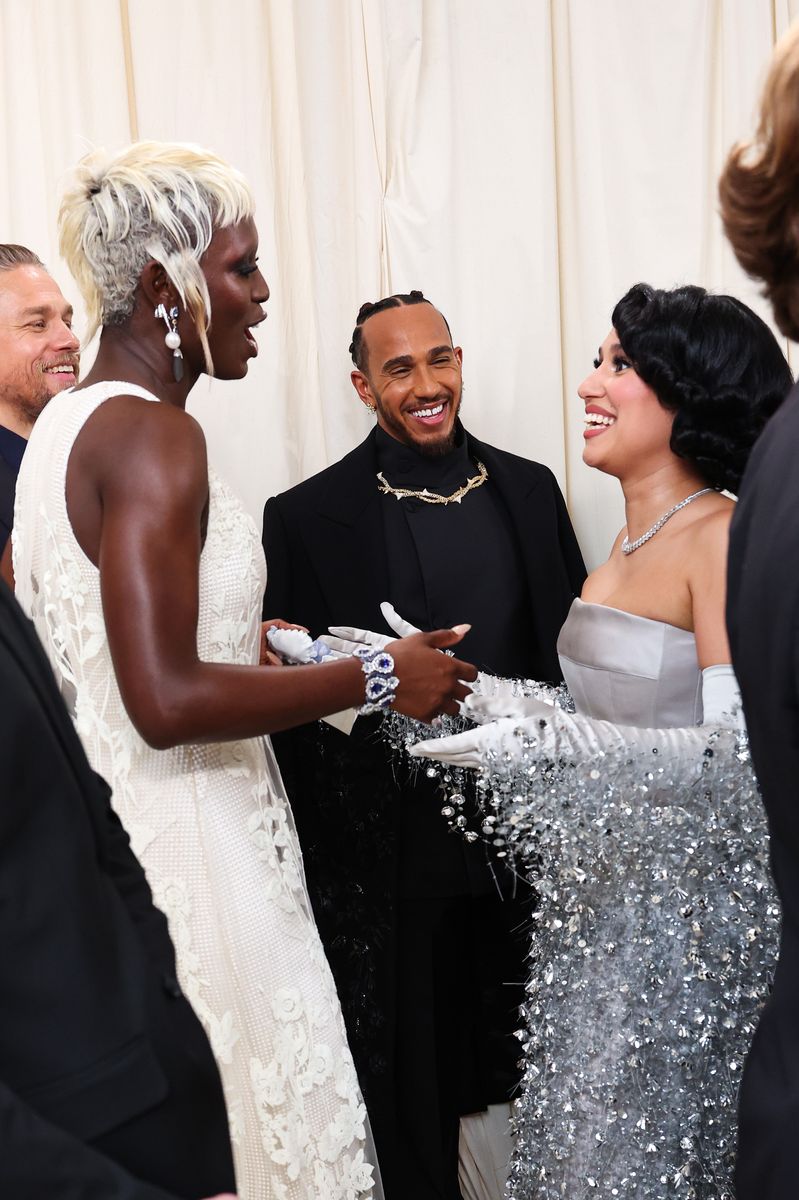 Lewis Hamilton and Raye attend The 2024 Met Gala Celebrating "Sleeping Beauties: Reawakening Fashion" at The Metropolitan Museum of Art on May 06, 2024 in New York City