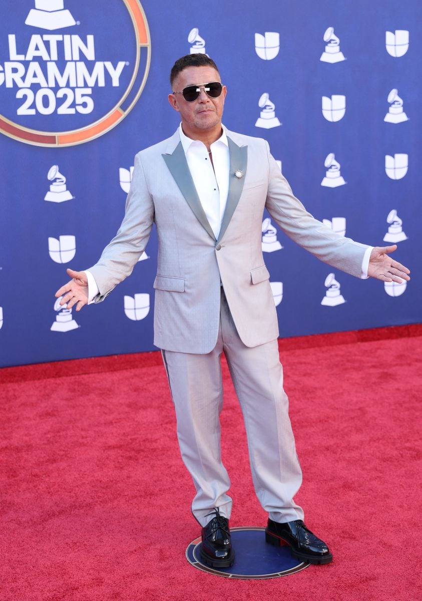 Alejandro Sanz at the 26th Annual Latin Grammy Awards         