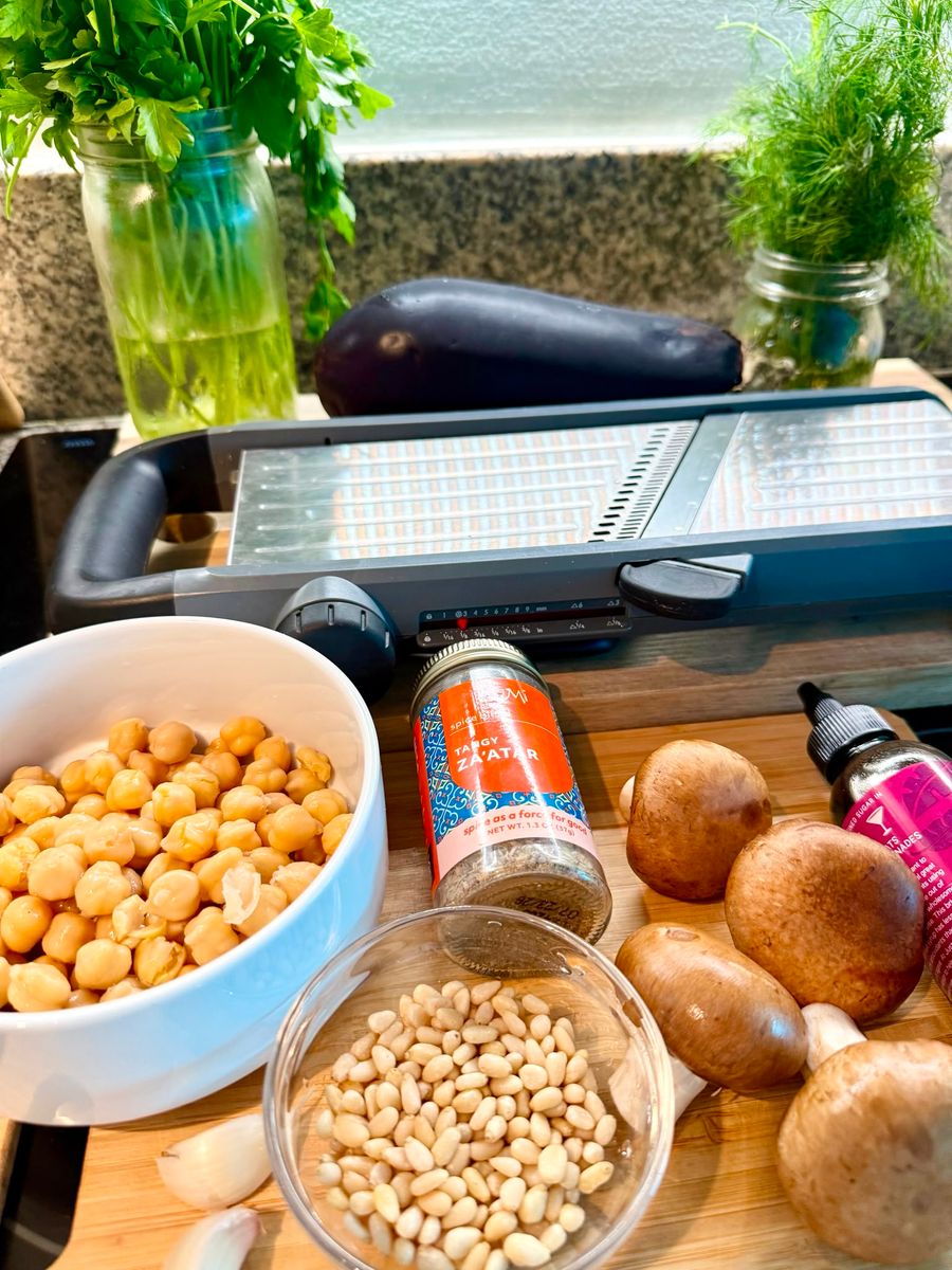 Recipe: Delicious Stuffed Eggplant Rolls with Chickpeas and Walnuts