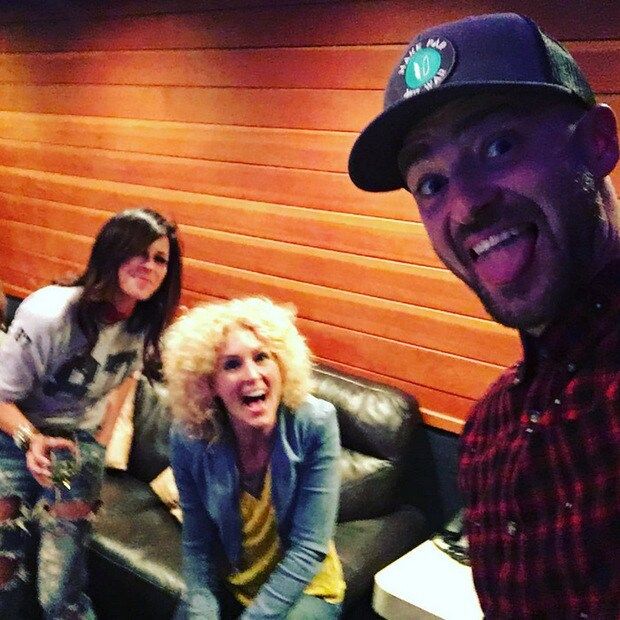 Justin Timberlake hit up the studio with Little Big Town.
<br>
Photo: Instagram.com/@JustinTimberlake