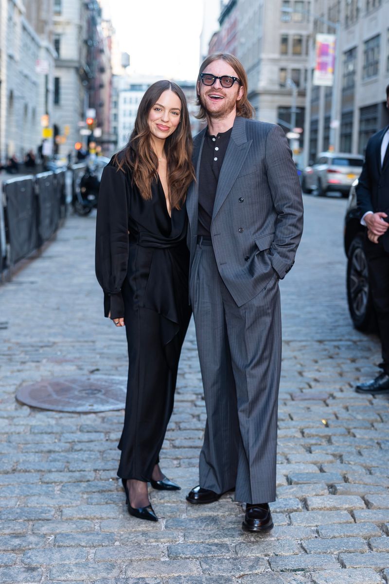Finneas and Sulewski’s wedding came roughly eight years after they first met through a dating app in 2018. Their connection apparently developed quickly.