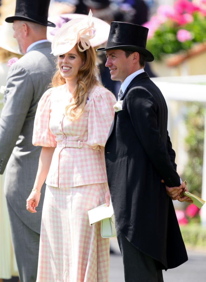 ASCOT, ENGLAND - JUNE 17: Princess Beatrice of York and Edoardo Mapelli Mozzi attend day one of Royal Ascot at Ascot Racecourse on June 17, 2025 in Ascot, England.  (Photo by Karwai Tang/WireImage)