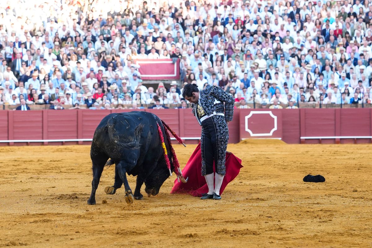Bullfighter Jose Antonio Morante de la Puebla during the first bullfight of the bullfighting season at the Real Maestranza de Caballeria. On 5 April 2026