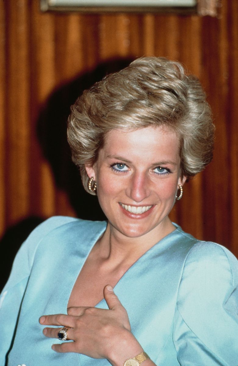 Princess Diana’s iconic sapphire and diamond engagement ring became one of the most recognizable pieces of royal jewelry.