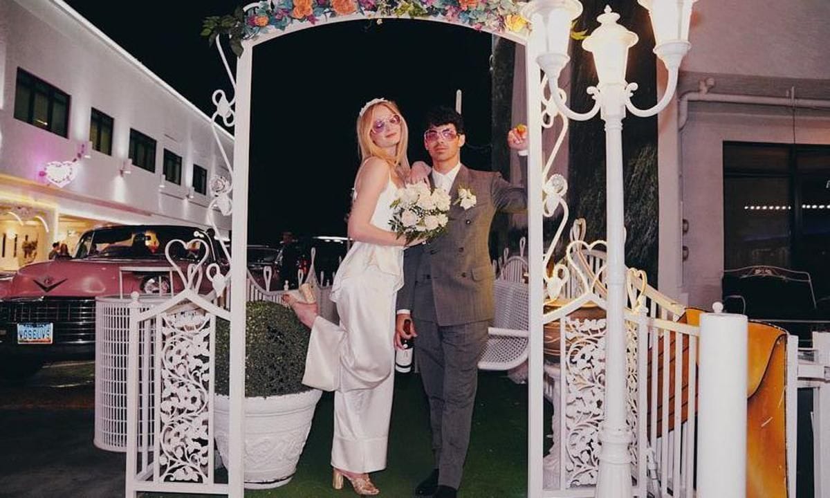 Joe Jonas and Sophie Turner: Happier Times