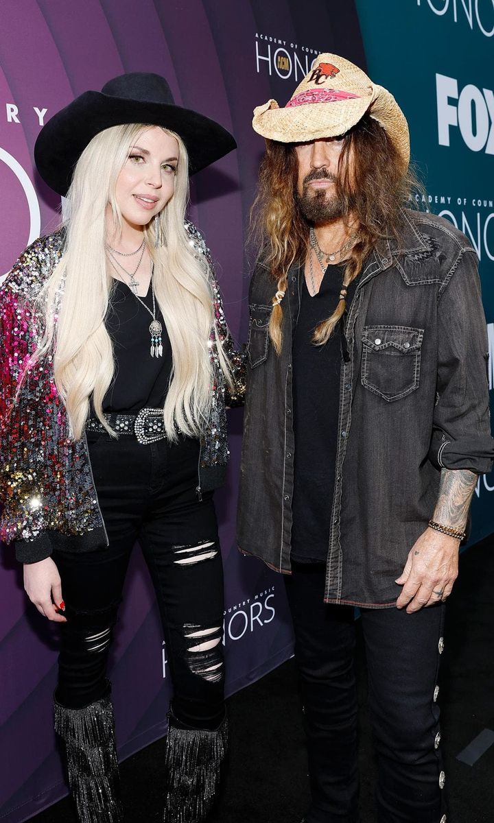 16th Annual Academy of Country Music (ACM) Honors – Red Carpet