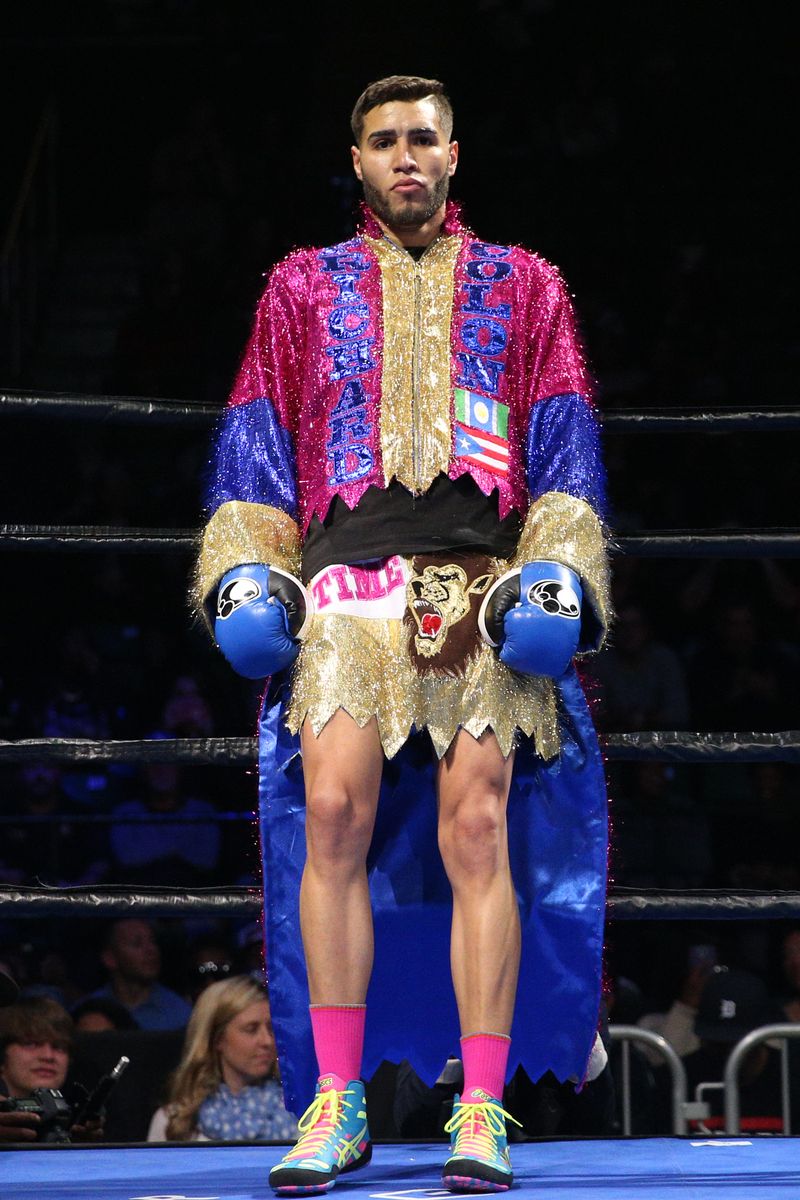 By the time he entered the ring against Williams, he had won his first 16 professional fights, including 13 by knockout.