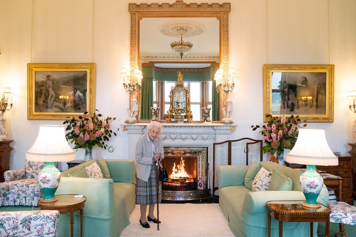 The Queen broke with the tradition of meeting the new prime minister at Buckingham Palace after needing to remain at Balmoral Castle due to mobility issues. The Queen broke with the tradition of meeting the new prime minister and Buckingham Palace, after needing to remain at Balmoral Castle due to mobility issues.