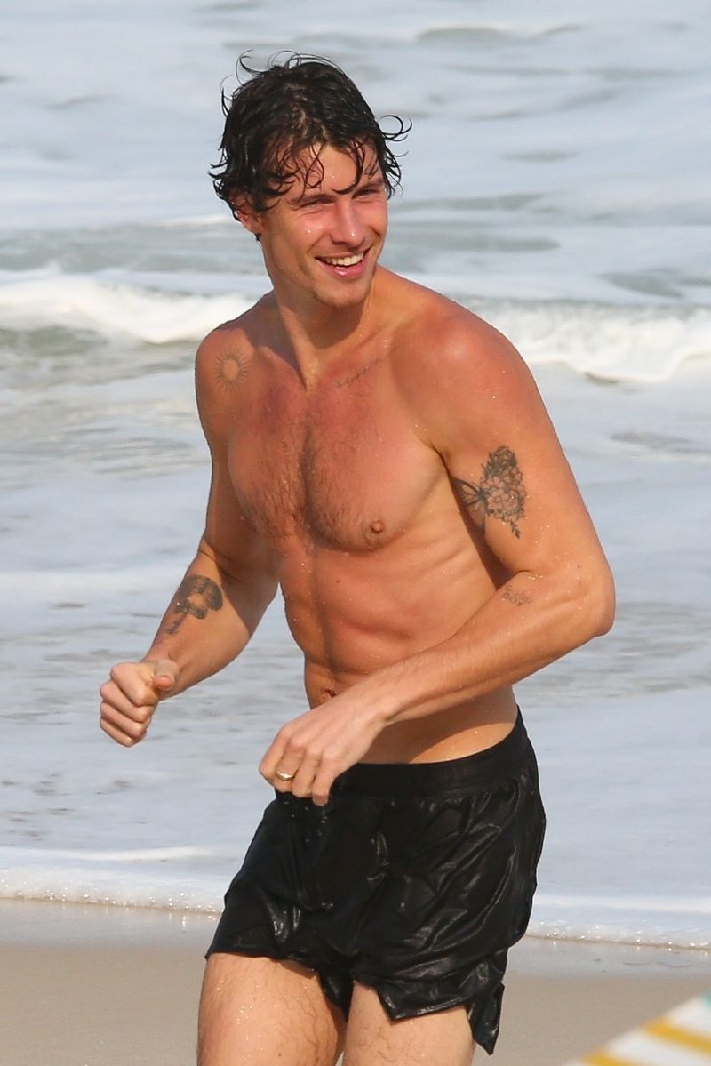 Shawn Mendes Physique - In a Swimsuit