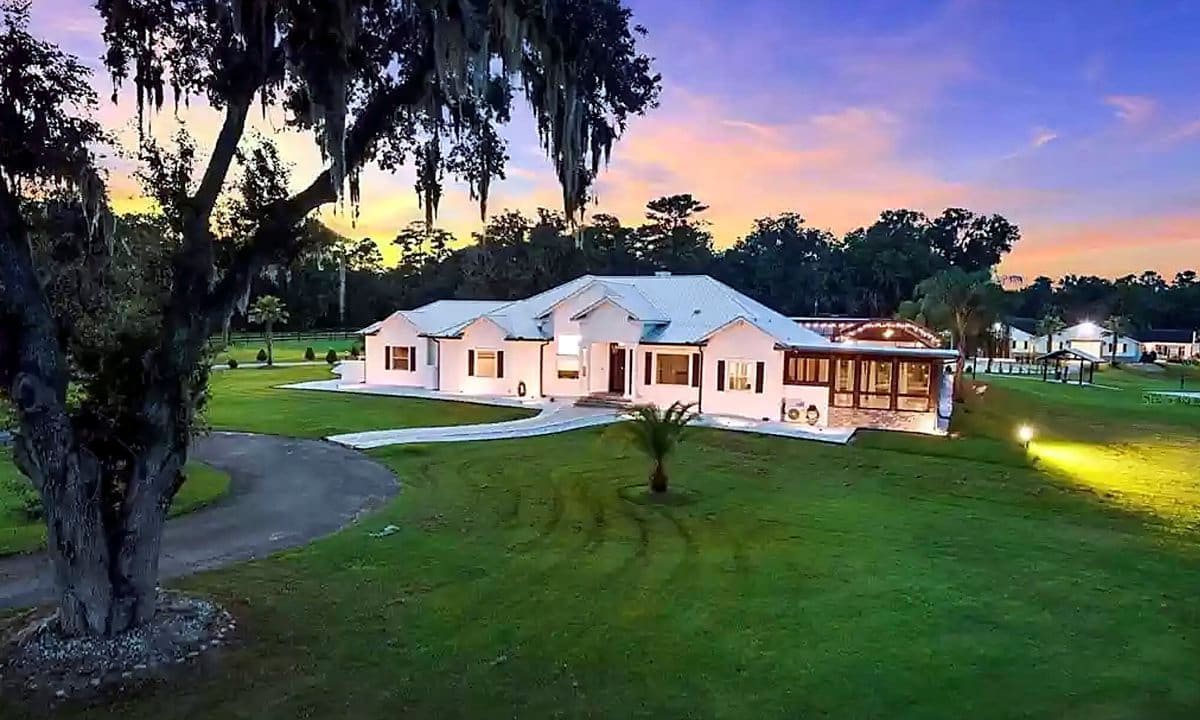 Olga Tanon Has Listed Her Equestrian Ranch