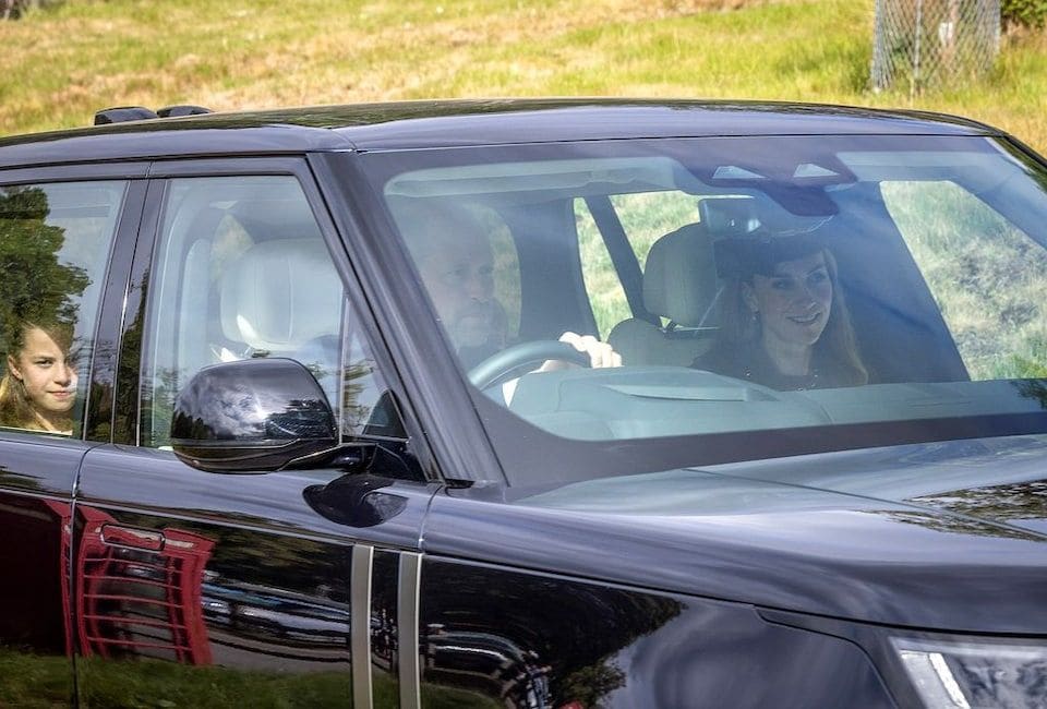 ChatGPT said:

The Princess of Wales returns to the traditional church service at Crathie Kirk in Balmoral with a new look that signals a fresh start