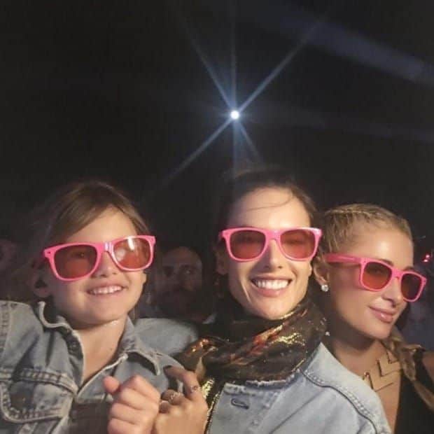 The mother-daughter pair hung out with socialite Paris Hilton at Coachella.
<br>
Photo: Instagram.com/parishilton