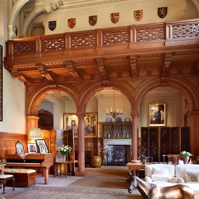 Royal palace living rooms