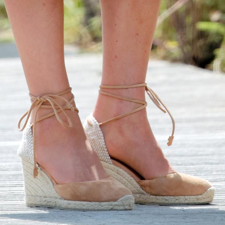 Detail of Kate Middleton's espadrilles with ties around the ankles from Castaner