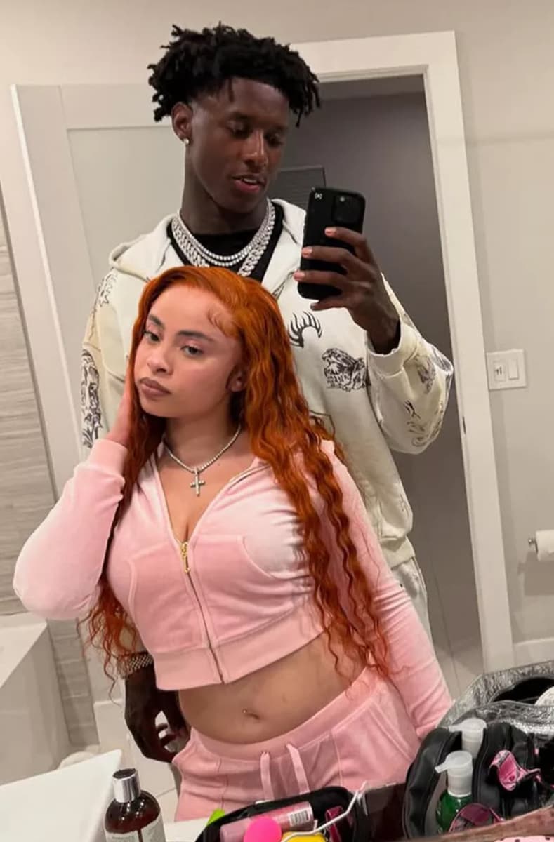 Ice Spice subtly stirred the rumor mill with a blink-and-you'll-miss-it mirror selfie featuring New York Jets star Sauce Gardner, 24.
