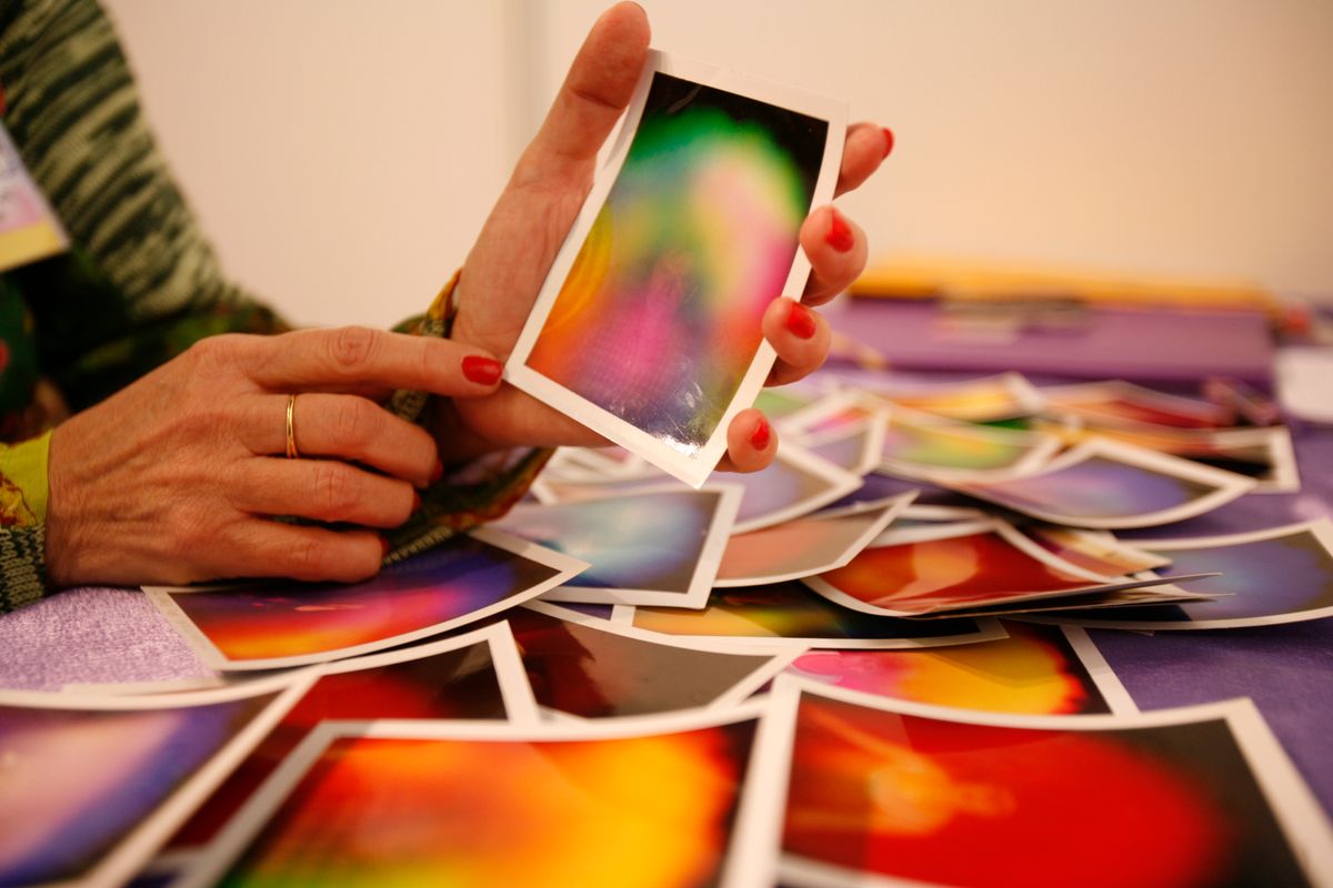 An experienced aura reader may provide insight into someone's emotional state, relationships, communication, work, and past experiences.