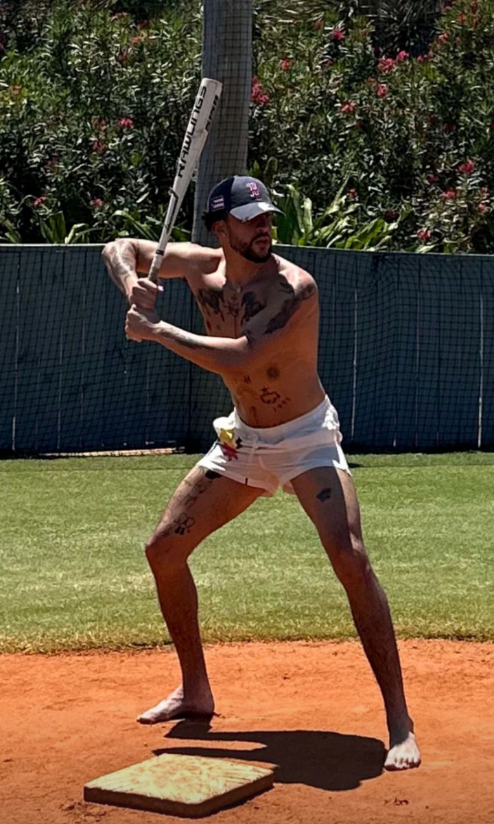 Babs Bunny Female Rapper Body All the times Bad Bunny broke the internet with his impressive abs and ...