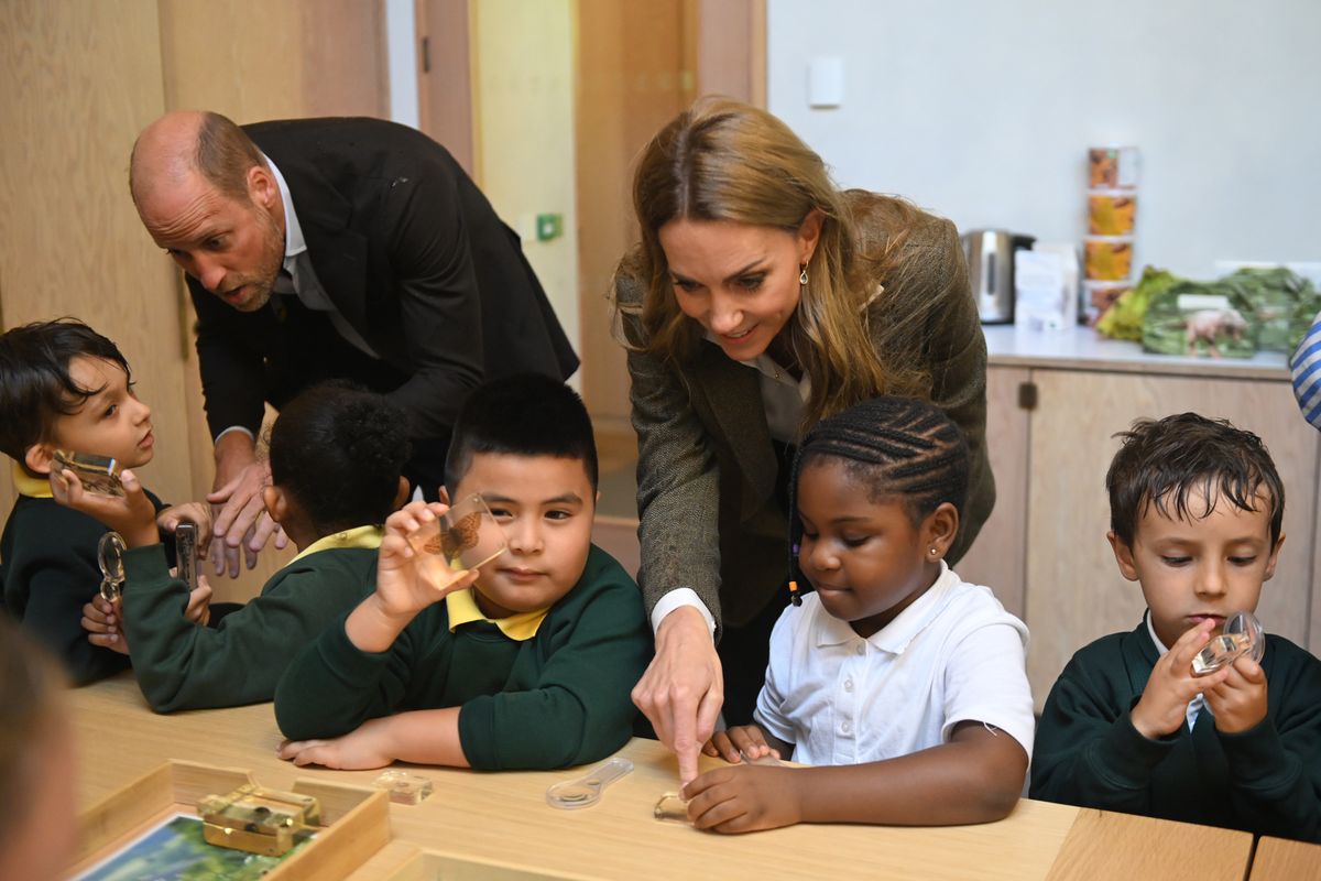 LONDON, ENGLAND - SEPTEMBER 4: Patron of the Natural History Museum Catherine, Princess of Wales and Prince William, Prince of Wales visit the Natural History Museum's newly transformed gardens and meet children and young people taking part in learning programmes which see them connecting with nature and boosting biodiversity in urban areas on September 4, 2025 in London, England. The gardens and National Education Nature Park programme are part of the Natural History Museum's ambitious Urban Nature Movement, an initiative which aims to help people feel more connected to nature. Their Royal Highnesses joined school children from Lewisham who took part in a pond dipping session, before meeting students from Manchester who have been creating new habitats on their school grounds through the National Education Nature Park programme. (Photo by Eddie Mulholland - WPA Pool/Getty Images)