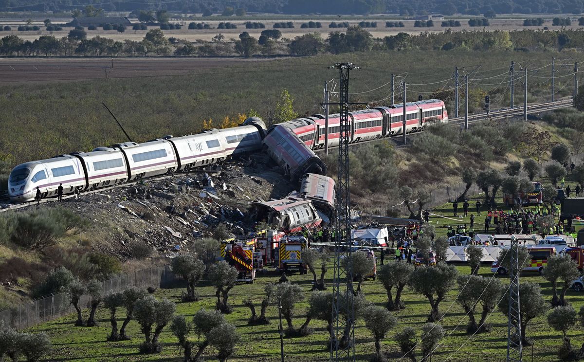 Queen Máxima and King Willem-Alexander of the Netherlands shared a heartfelt message following the deadly train tragedy in Spain.