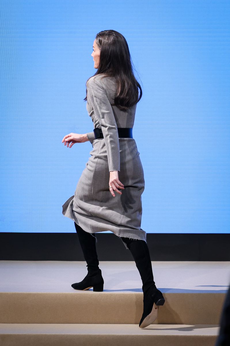 MADRID, SPAIN - DECEMBER 17: Queen Letizia of Spain attends the 20th Anniversary Of "FundéuRAE" at Real Academia Española on December 17, 2025 in Madrid, Spain. (Photo by Paolo Blocco/WireImage)