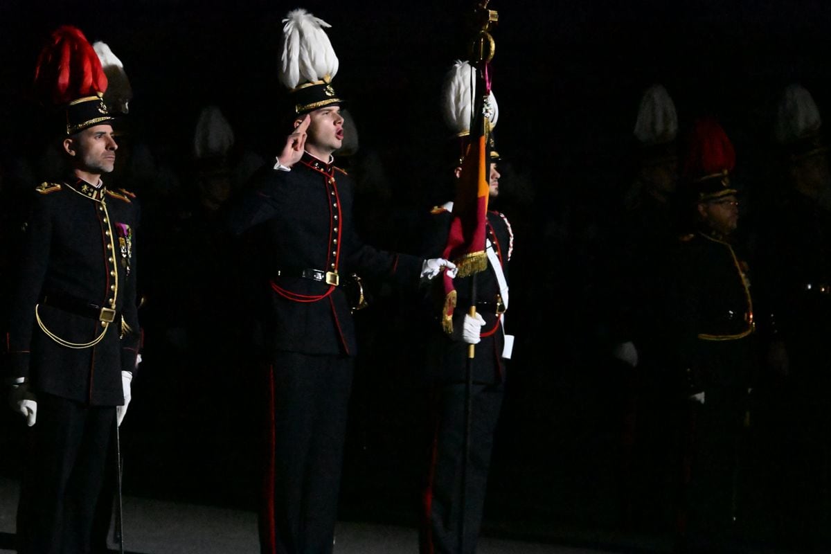 BRUSSELS, BELGIUM - SEPTEMBER 30 :King Philippe and Queen Mathilde attend Prince Gabriel's swearing-in ceremony as an officer at the Royal Military Academy (KMS). Together with his fellow students from the 162nd Social and Military Sciences Promotion, the officer cadets from the 177th Polytechnic Promotion, and various promotions from the Special D.on September 30, 2025 in Brussels, Belgium, 30/09/2025 ( Photo by Bert Van Den Broucke / Photonews via Getty Images)