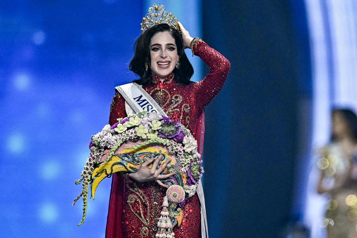 Miss Mexico Fatima Bosch celebrates winning the 2025 Miss Universe pageant in Nonthaburi, north of Bangkok, on November 21, 2025