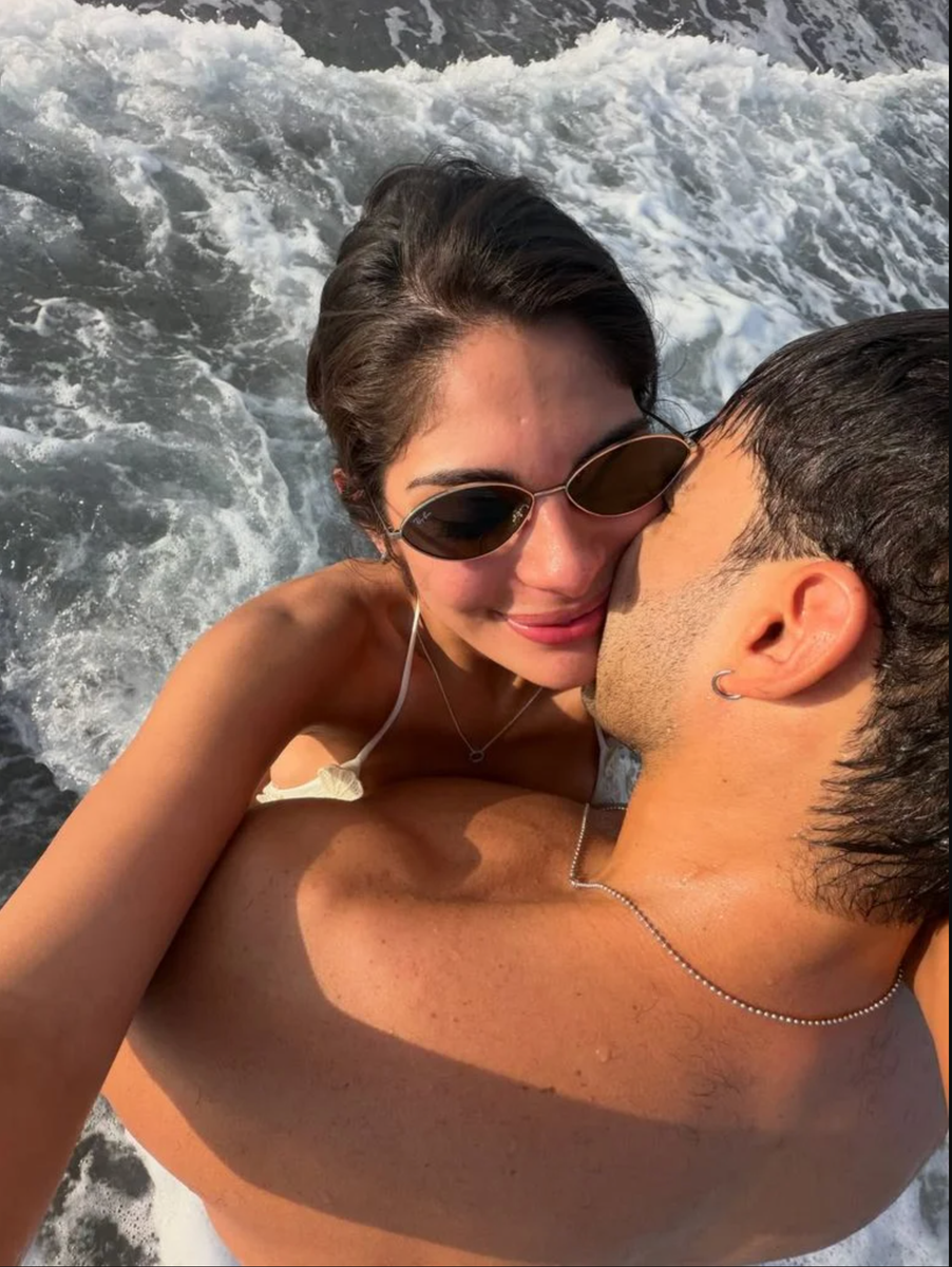 Sheynnis Palacios was seen looking very much in love while strolling on the beach in San Salvador