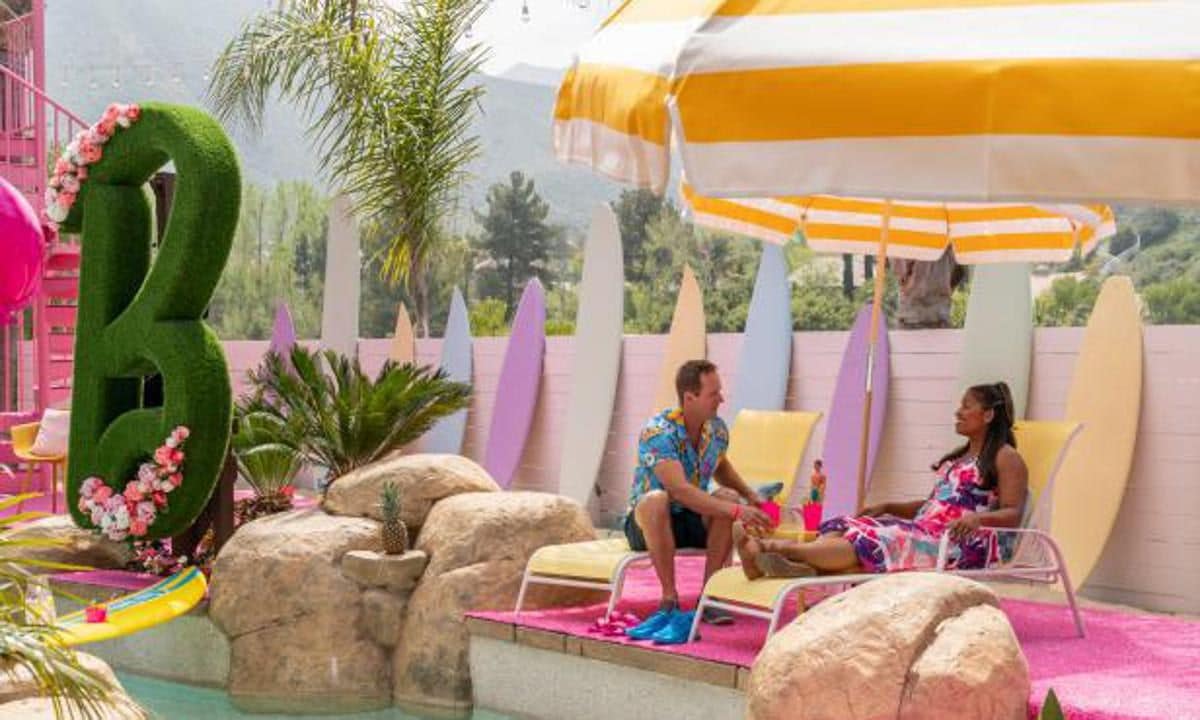 Pink artificial turf is not easy to find, but Brian and Mika Kleinschmidt tracked it down for the Y2K-style backyard.