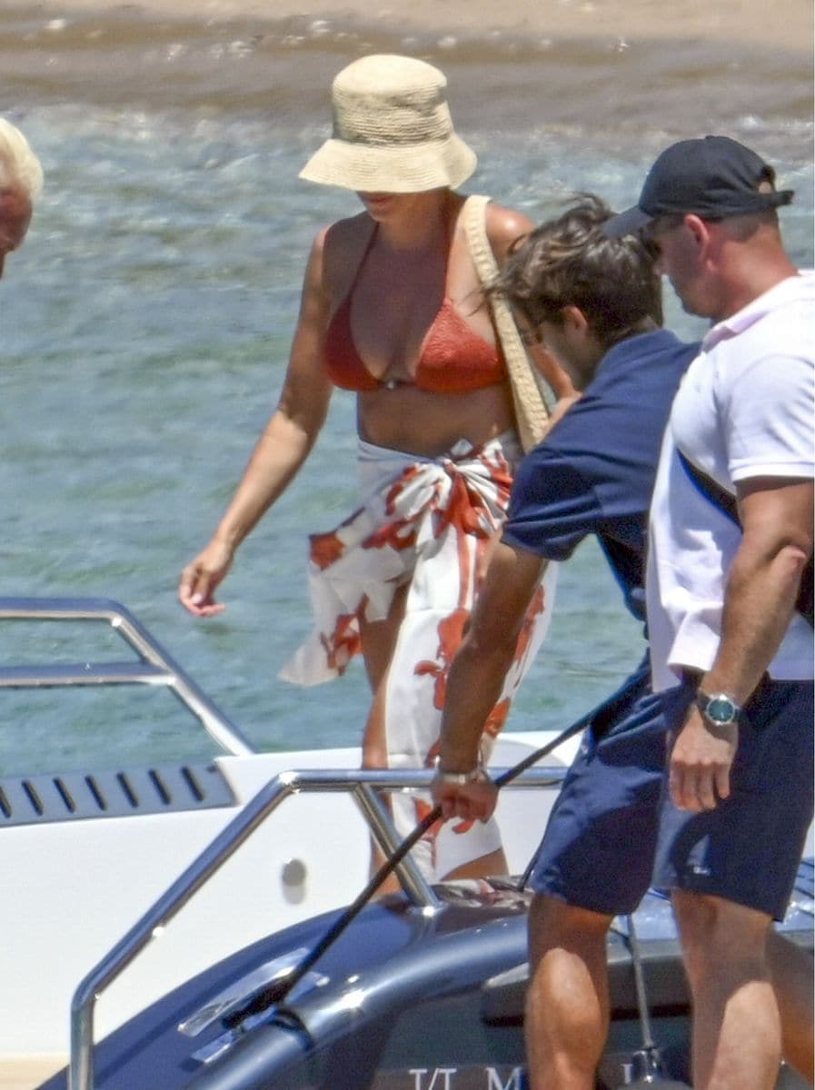 
NBA legend Michael Jordan was seen disembarking from his luxury yacht alongside wife Yvette Prieto during their European sun-soaked holiday in the Peloponnese region.