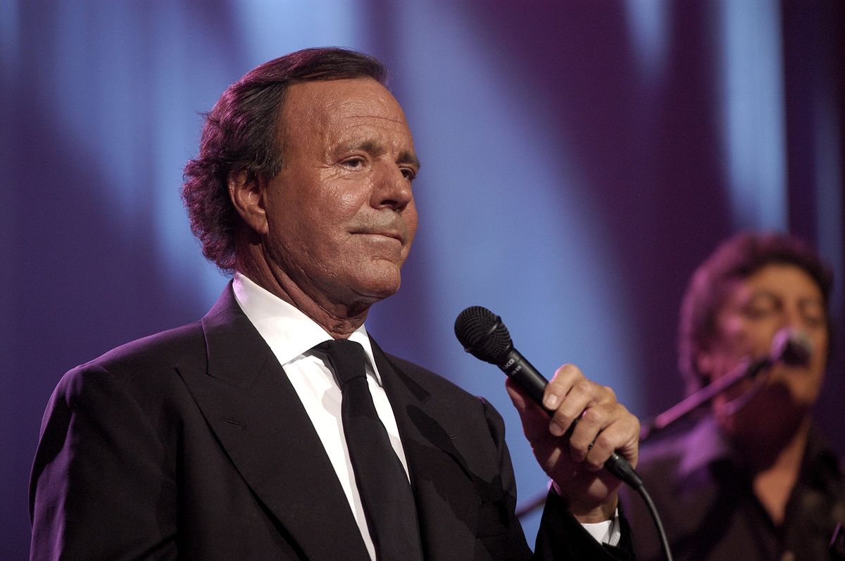 Julio Iglesias 