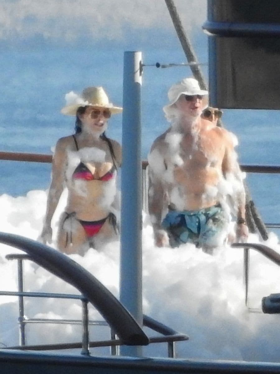 
Jeff Bezos and Lauren Sánchez hosted a sunset foam party aboard their superyacht Koru near the island of Cres, in Croatia.